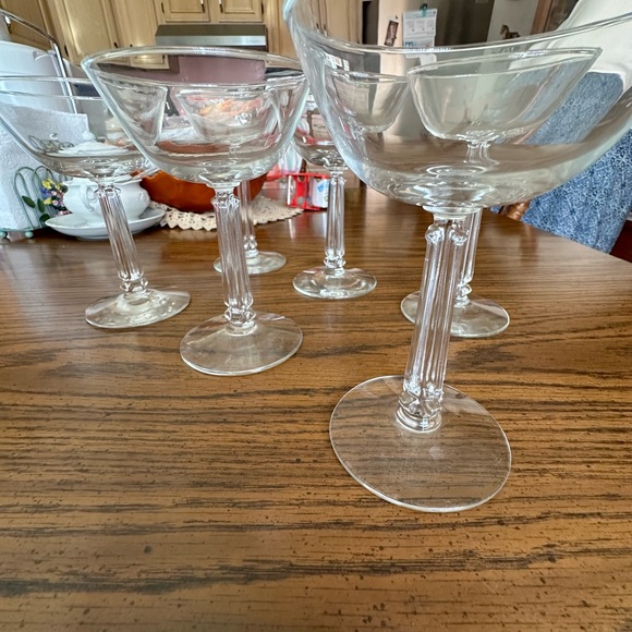 Vintage square stemmed champagne, glasses set of six - Picture 3 of 7